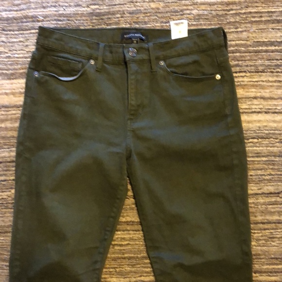 Banana Republic slim fit olive colored jeans- barely worn. - Picture 7 of 8